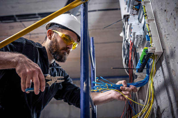 Best Affordable Emergency Electrician  in Red Chute, LA